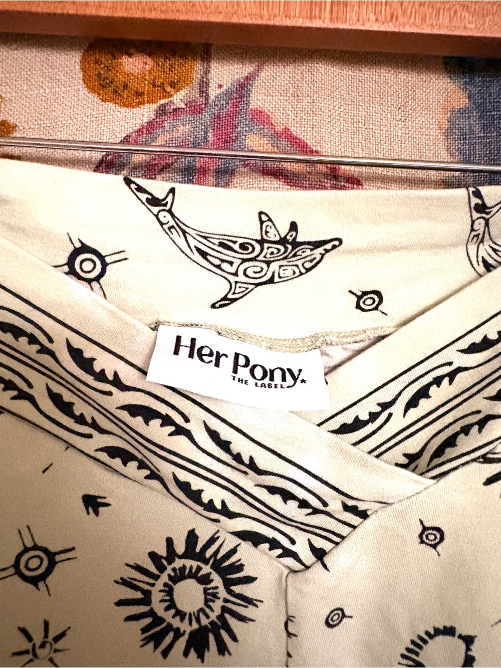 Boho Wide-Leg dolphin print 2-piece and halter top set - Picture 4 of 6